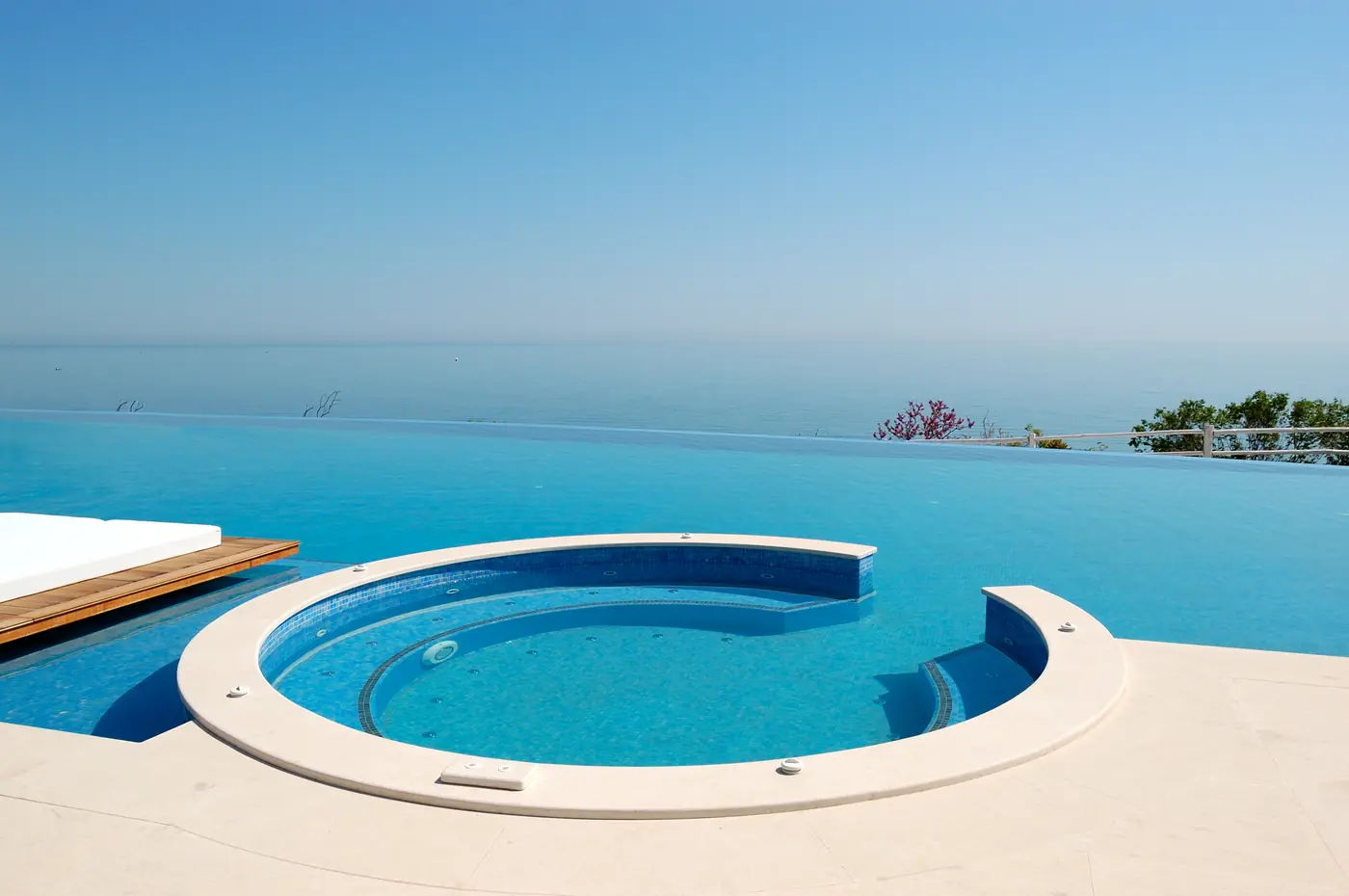 Crays hospitality pool and destination preview